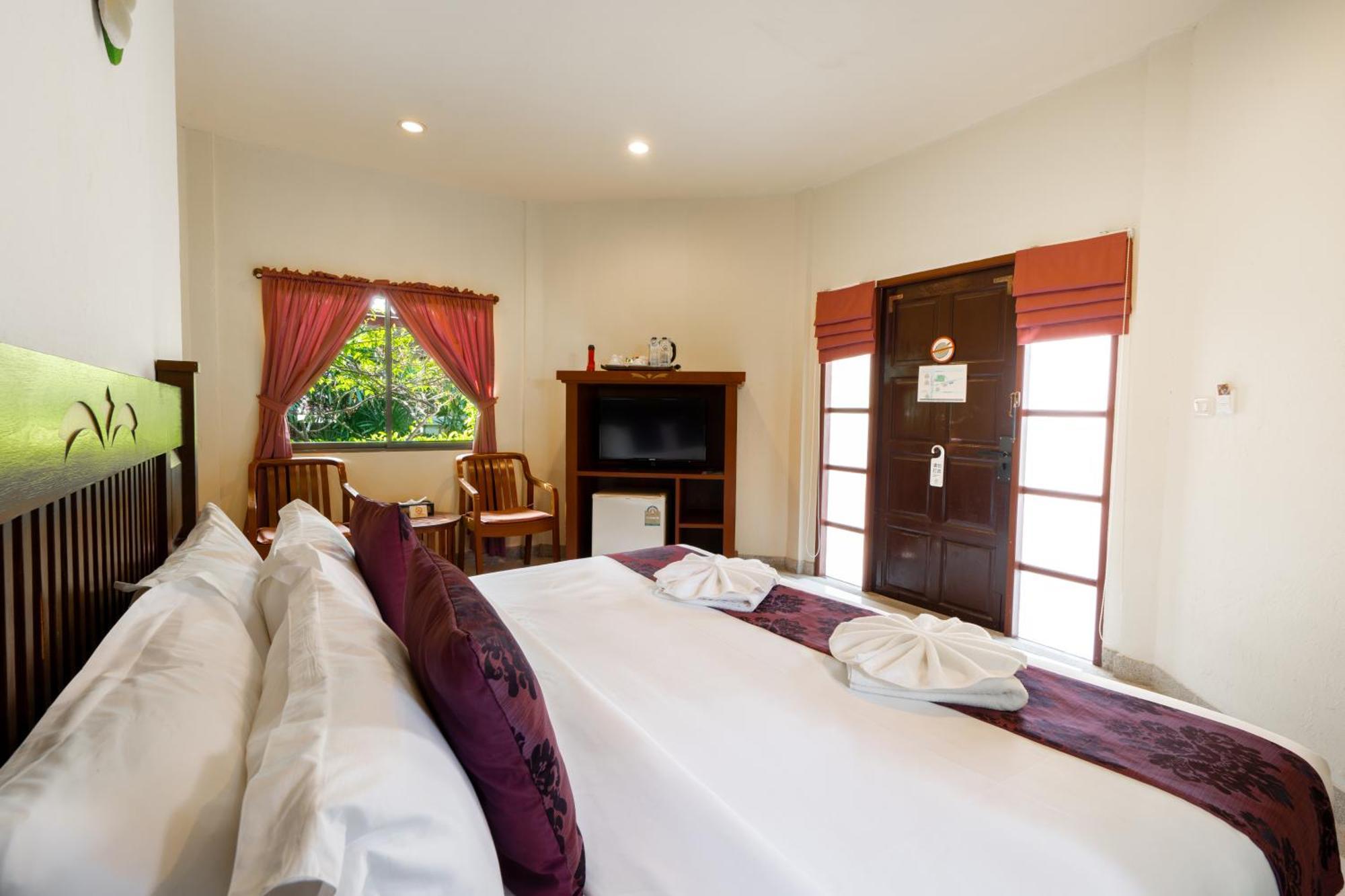 Phuket Leelavadee Hua Ting Resort Patong 外观 照片