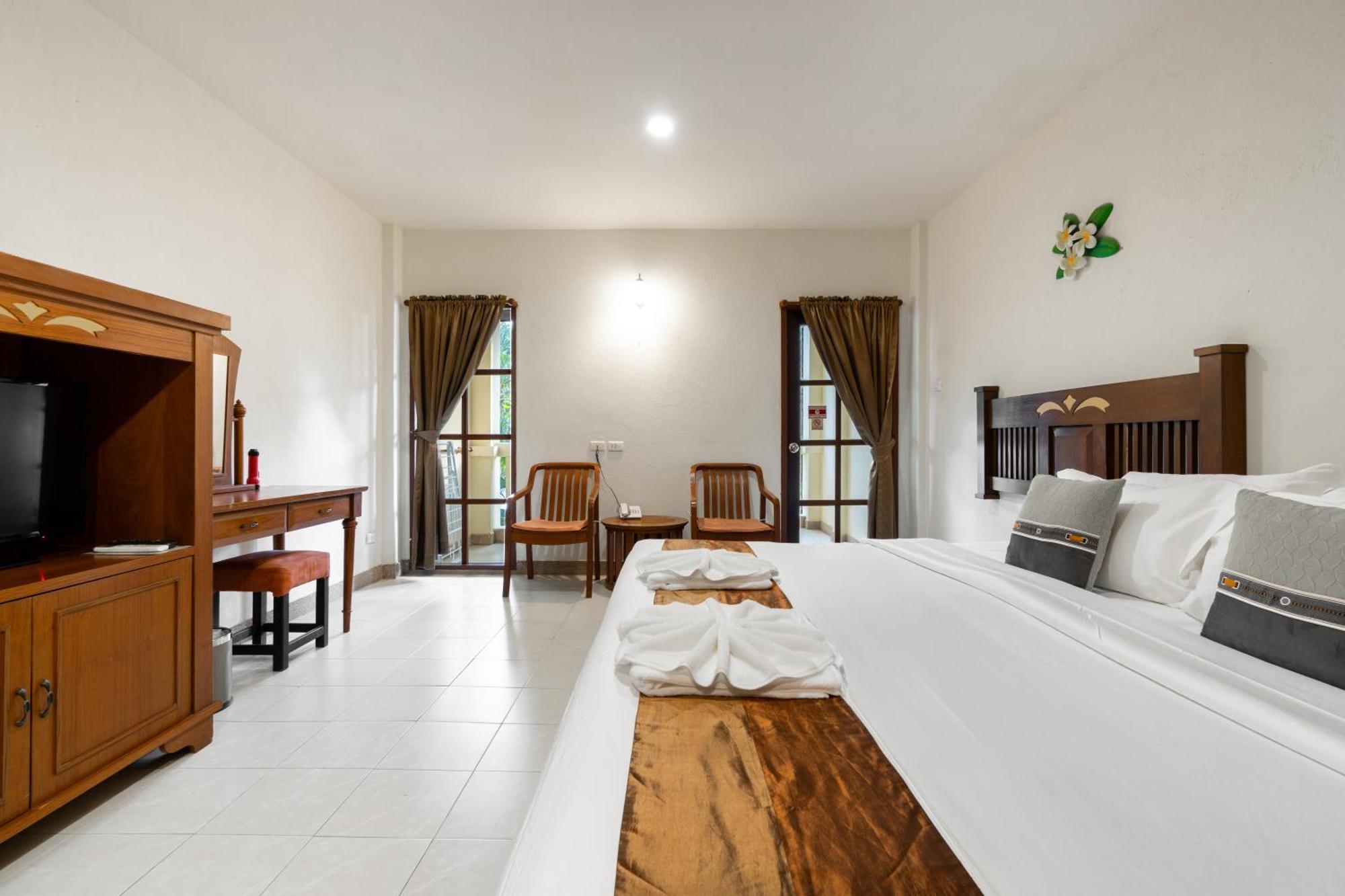 Phuket Leelavadee Hua Ting Resort Patong 外观 照片